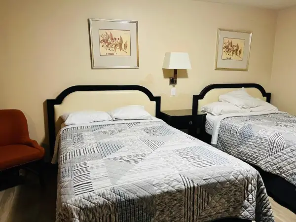 Sunset Inn 6